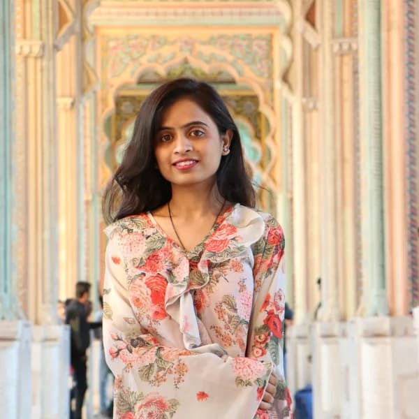 Komal G.
